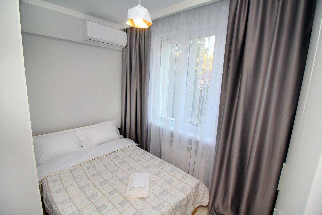 Cozy Studio In The Best Area! 4 Алмати Екстер'єр фото